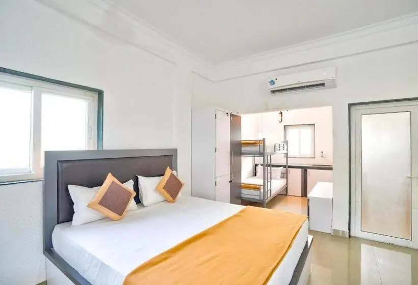Łóżko we Wspólnym Pokoju, Del Hostel