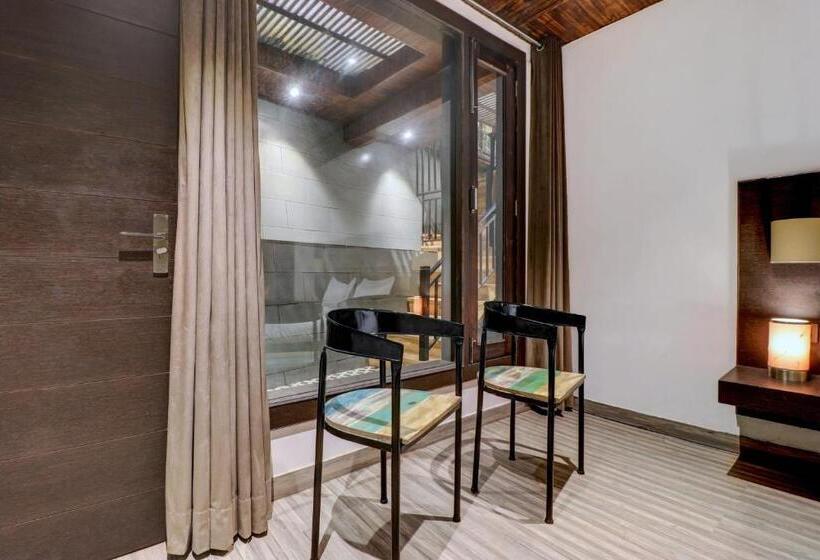 غرفة قياسية, Collection O Mount N Woods