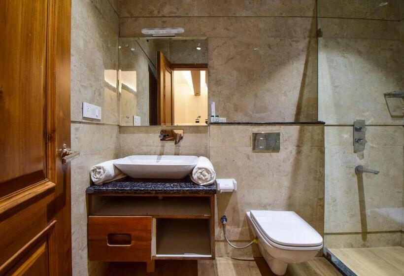 오두막, The Kasauli Walk