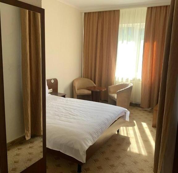 סוויטת ג'וניור עם מרפסת, Gots   готельно ресторанний комплекс