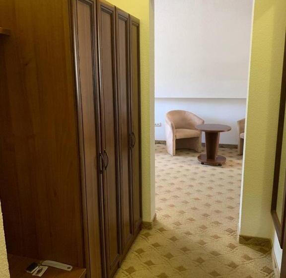 סוויטה נוף להרים, Gots   готельно ресторанний комплекс