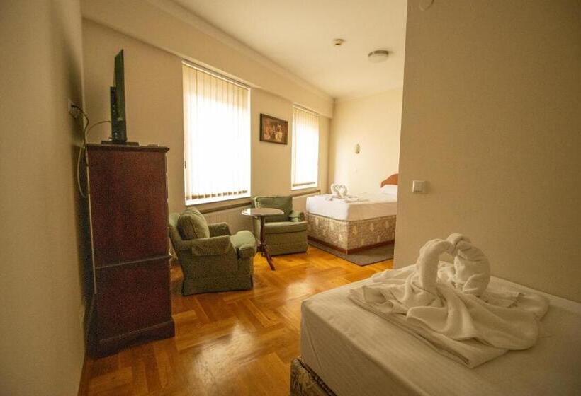 اتاق استاندارد با سرویس بهداشتی مشترک, Home Story Sarajevo, Vogošća