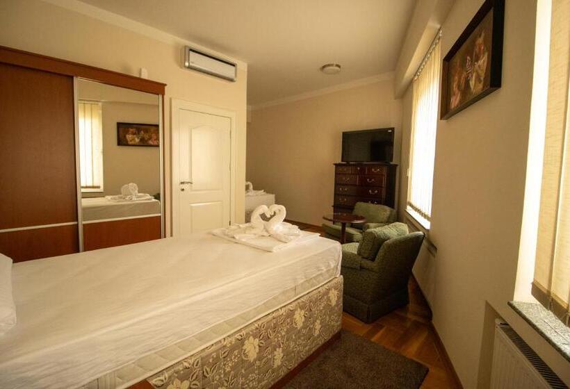 اتاق استاندارد با سرویس بهداشتی مشترک, Home Story Sarajevo, Vogošća