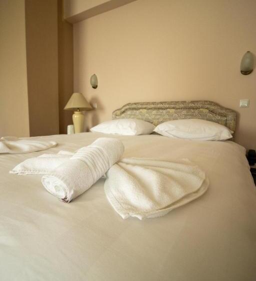 اتاق خانوادگی با سرویس بهداشتی مشترک, Home Story Sarajevo, Vogošća