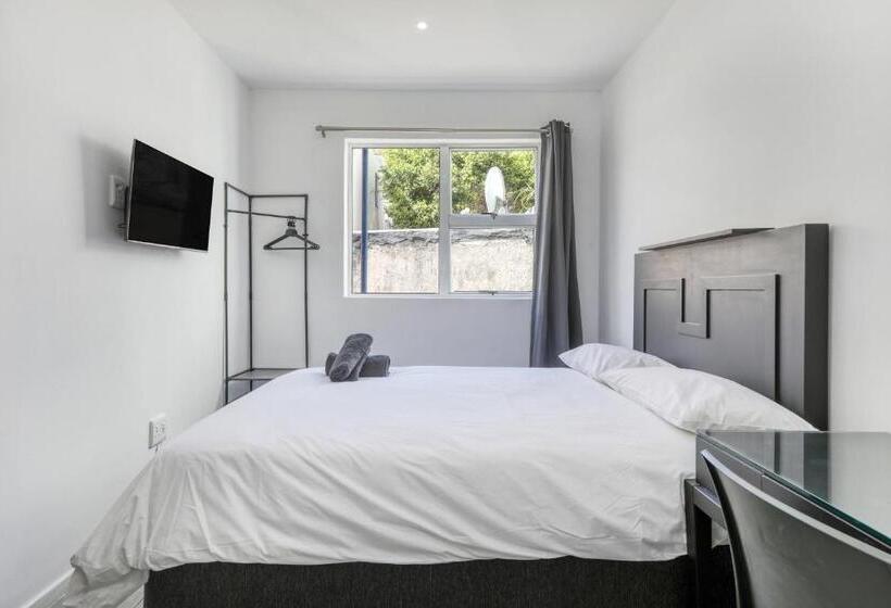 חדר סטנדרט, Inn & Out Express Sea Point