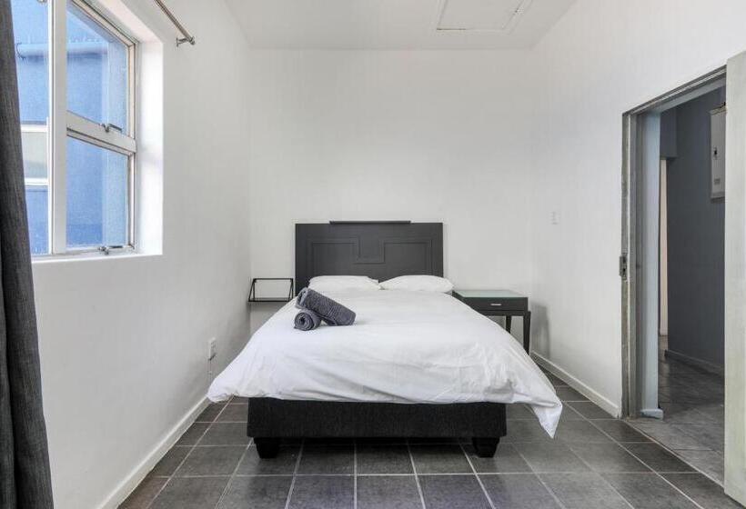 חדר בסיסי, Inn & Out Express Sea Point