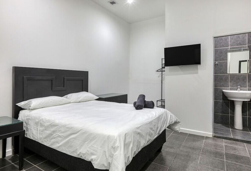 חדר אקונומי, Inn & Out Express Sea Point