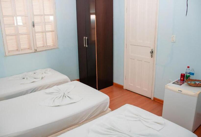 Quarto Quádruplo Estandar, Pousada Arco íris