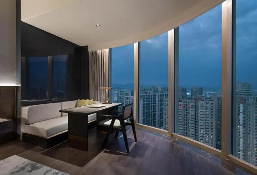 Deluxe-huone King-vuode Kaupunkinäkymä, Pullman Quanzhou Shuitou