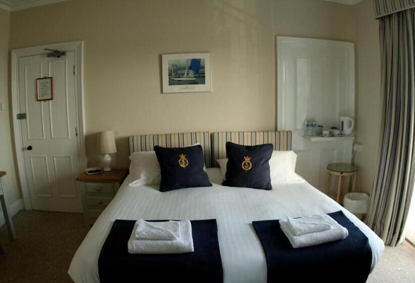 带大床的标准间, Royal London Yacht Club
