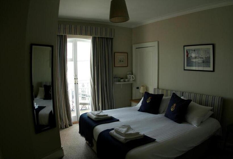 带大床的标准间, Royal London Yacht Club