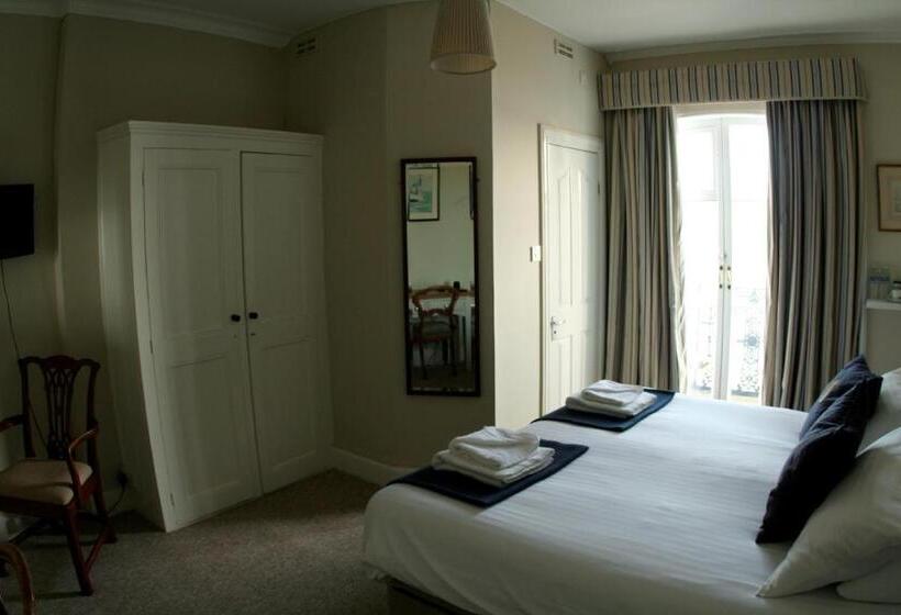 带大床的标准间, Royal London Yacht Club