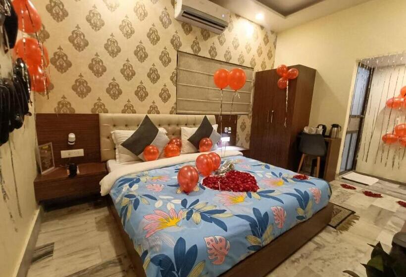 デラックスルーム, The Kashi Residency