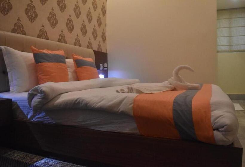 デラックスルーム, The Kashi Residency