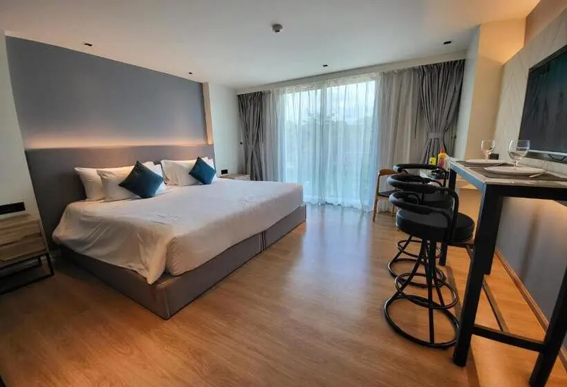デラックススタジオ, La Vita Phuket Rawai