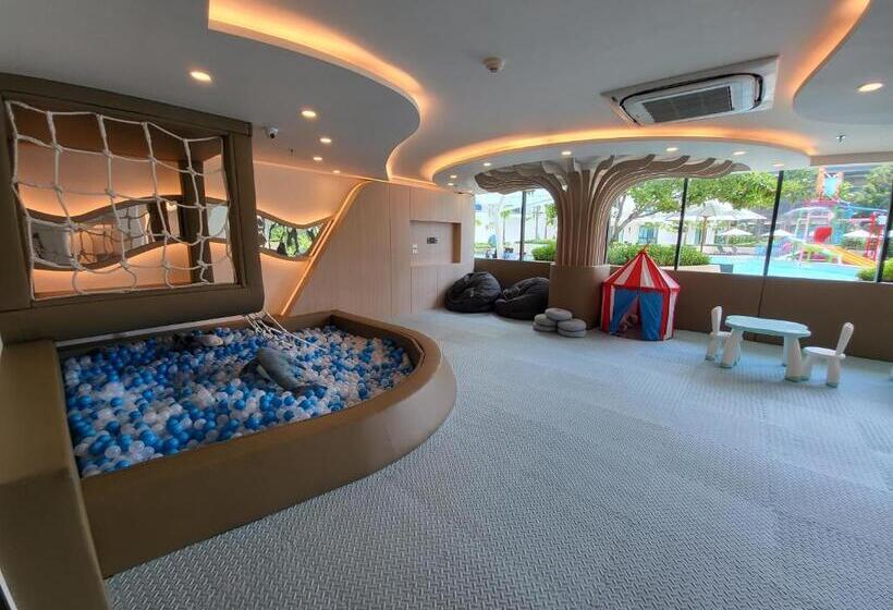 إستوديو ديلوكس, La Vita Phuket Rawai