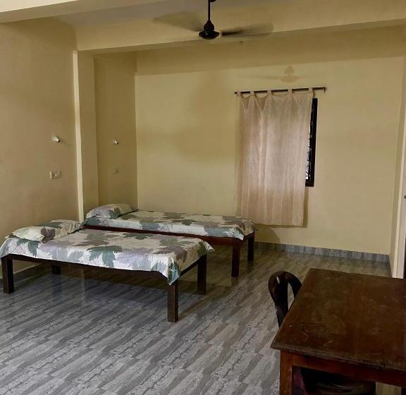 اتاق استاندارد چهار تخته, Anjunapalms Guesthouse