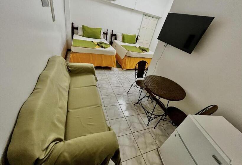 标准间, E.w.b. Properties