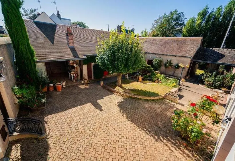 اتاق لوکس چهار تخته, Relais Saint Jacques