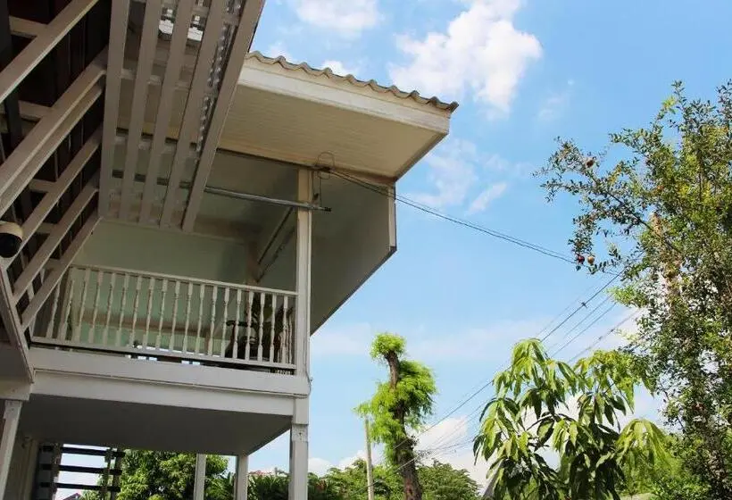 Standard-huone, Room In Guest Room   Baan Khunphiphit Homestay