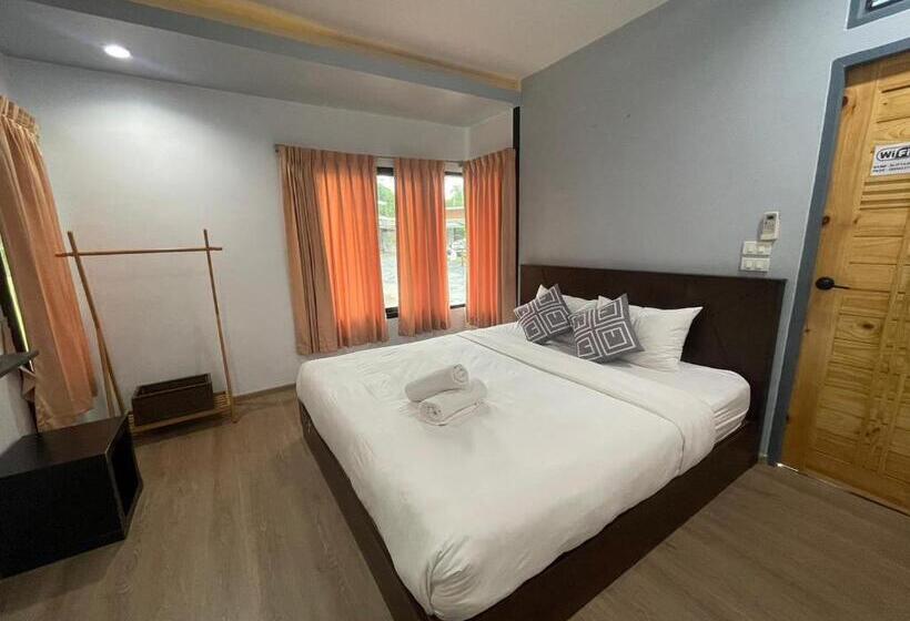 带大床的标准间, Suptara Resort