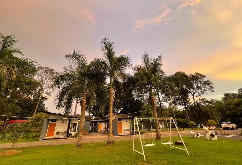 标准间, Suptara Resort