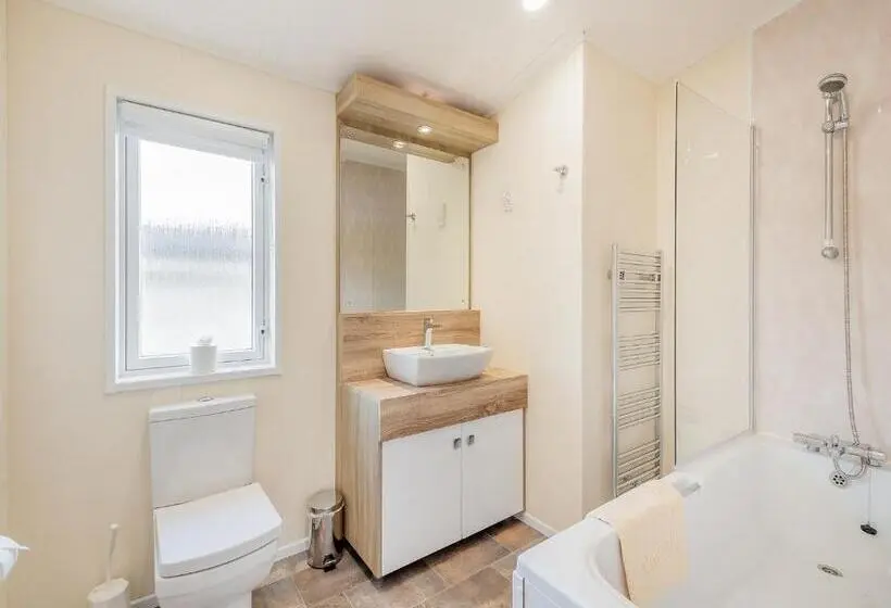 Talo 3 Makuuhuonetta, Brighouse Bay Holiday Park