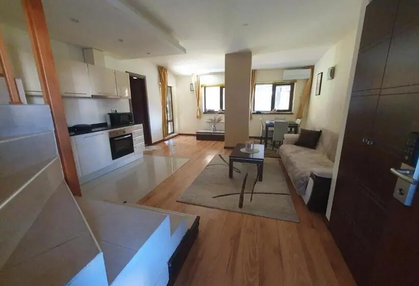 ドゥプレックスルーム, Apartment Zax B7 In Terra Complex