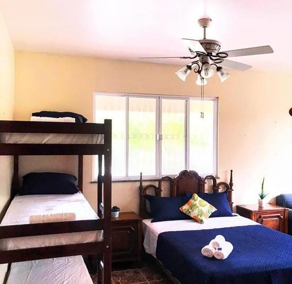 Семейный Номер, Hostel Dos Gringos