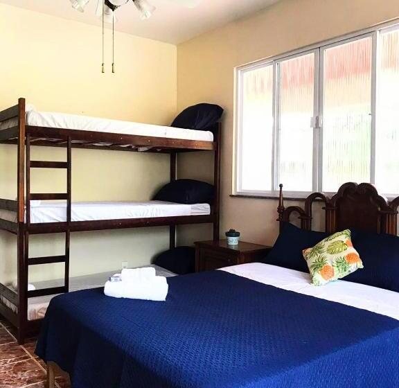 패밀리 룸, Hostel Dos Gringos