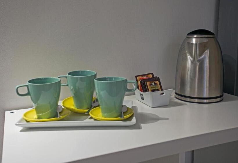 舒适三人间, Sirene Holiday