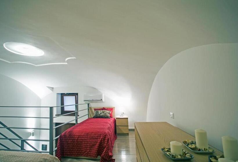 舒适三人间, Sirene Holiday