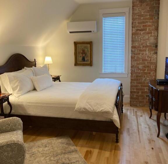 غرفة ديلوكس, The Red House Fredericton