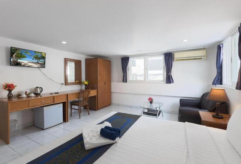 스탠다드 룸 킹사이즈 침대, Bevans Place Karon