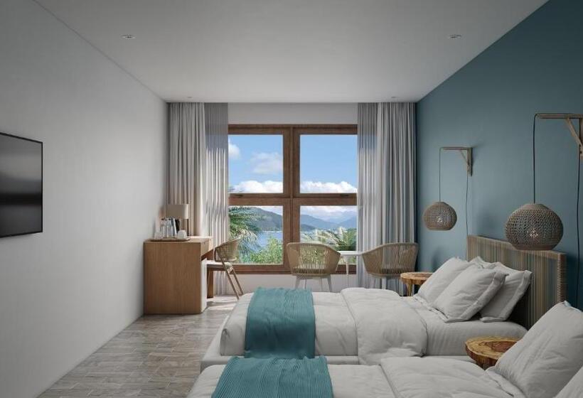 اتاق استاندارد چهار تخته با چشم‌انداز دریا, Catalina