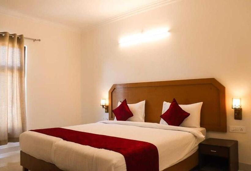 三人经典房间, Collection O 81374 Priyanka Resort