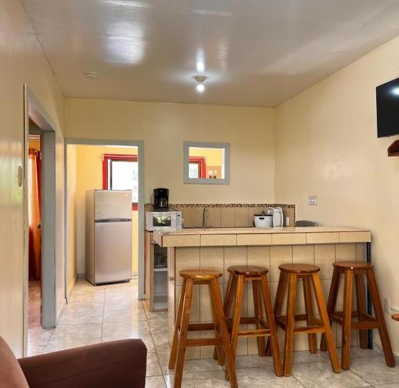 آپارتمان 1 خوابه, Family