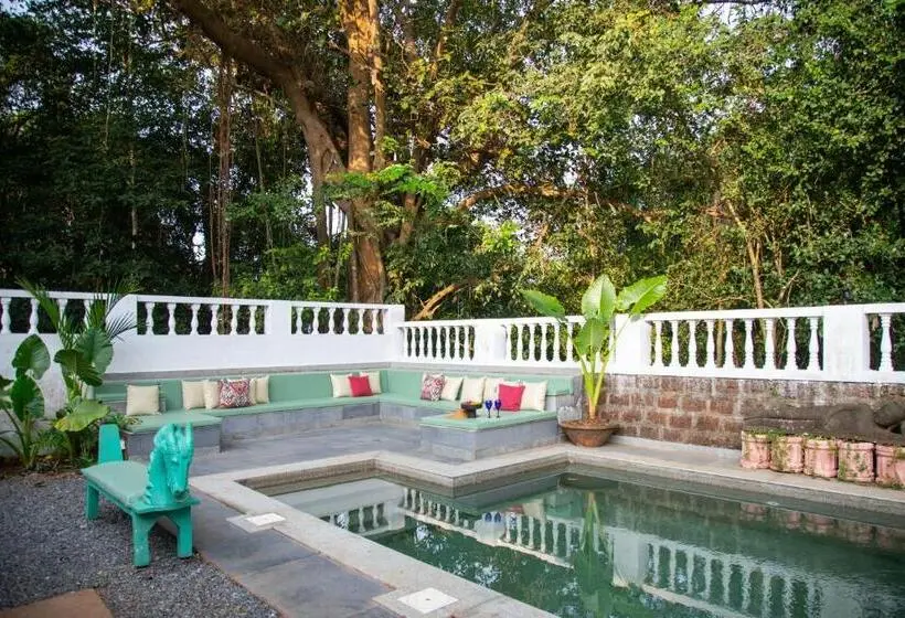 Huvila, 1 makuuhuone ja uima-allas, Lamrin Ucassaim Goa A 18th Century Portuguese Villa