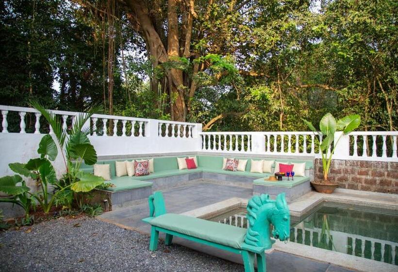 Вилла с 1 спальней и бассейном, Lamrin Ucassaim Goa A 18th Century Portuguese Villa