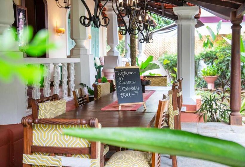 Huvila, 1 makuuhuone ja uima-allas, Lamrin Ucassaim Goa A 18th Century Portuguese Villa