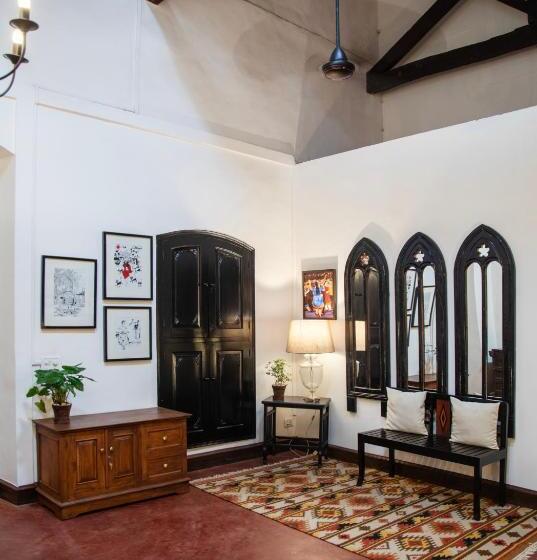 Huvila, 1 makuuhuone ja uima-allas, Lamrin Ucassaim Goa A 18th Century Portuguese Villa