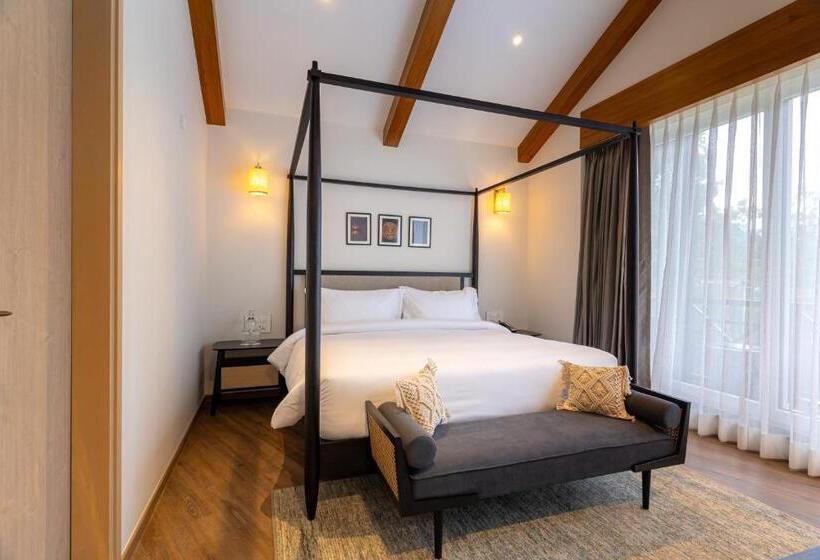 سوئیت با بالکن, Nivasana Manali   A Luxury Boutique