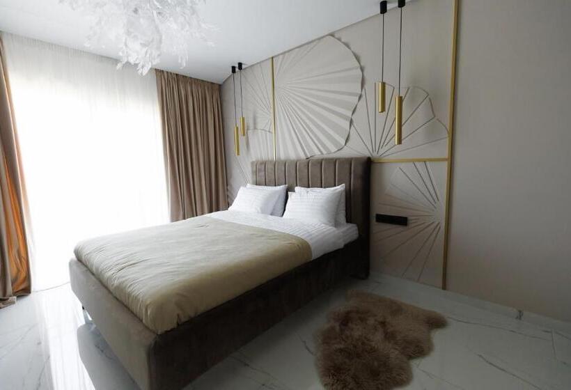 标准工作室, Villa Grey