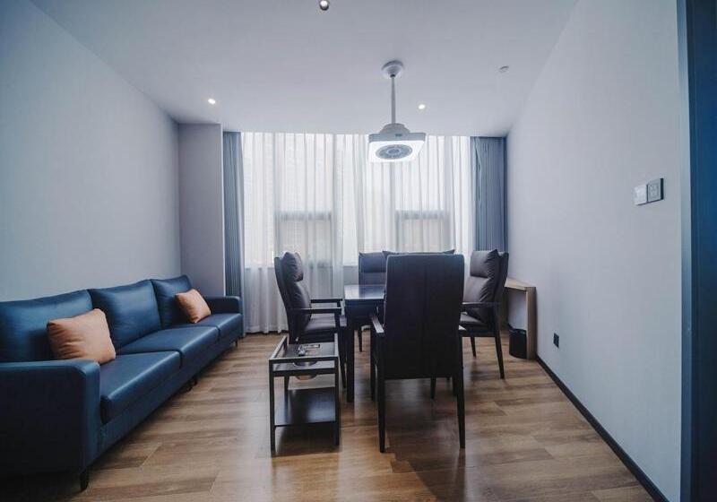 Люкс Премиум, Lanou Hotel Qianjiang High Speed Railway Station Lobster City