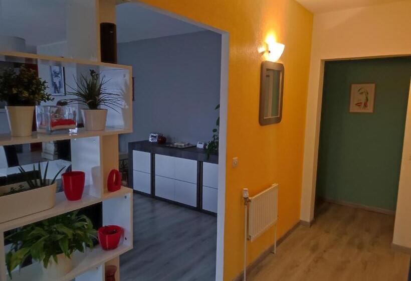 شقة غرفة واحدة, Maison D Hôtes Naturiste