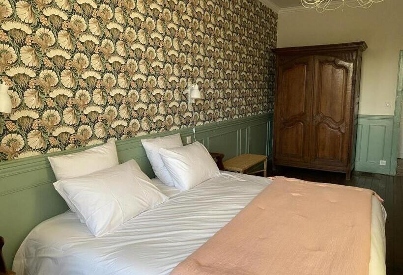 오두막, Maison Prieuré