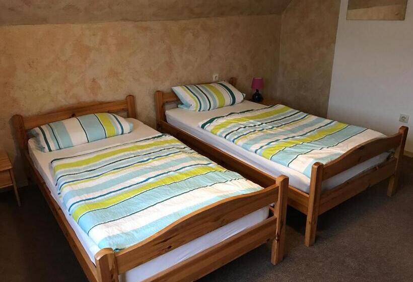 غرفة قياسية, Pension Grüner Baum