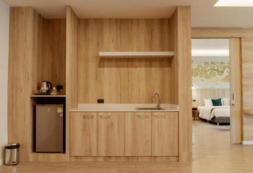 جناح, Rus Hotel&convention Ayutthaya