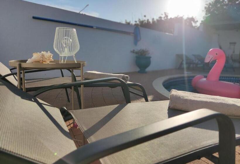 1 Bedroom Apartment Lake View, Saint Joris A Tiny Boutique Resort