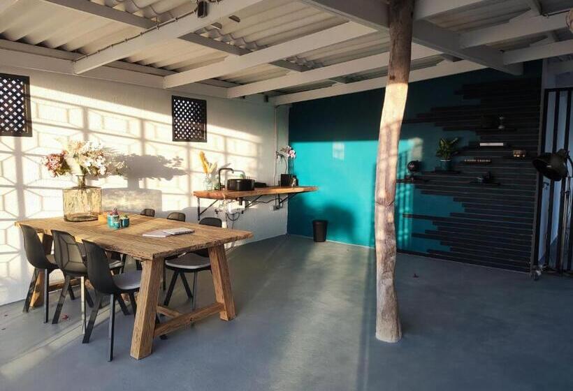 1 Bedroom Apartment Lake View, Saint Joris A Tiny Boutique Resort